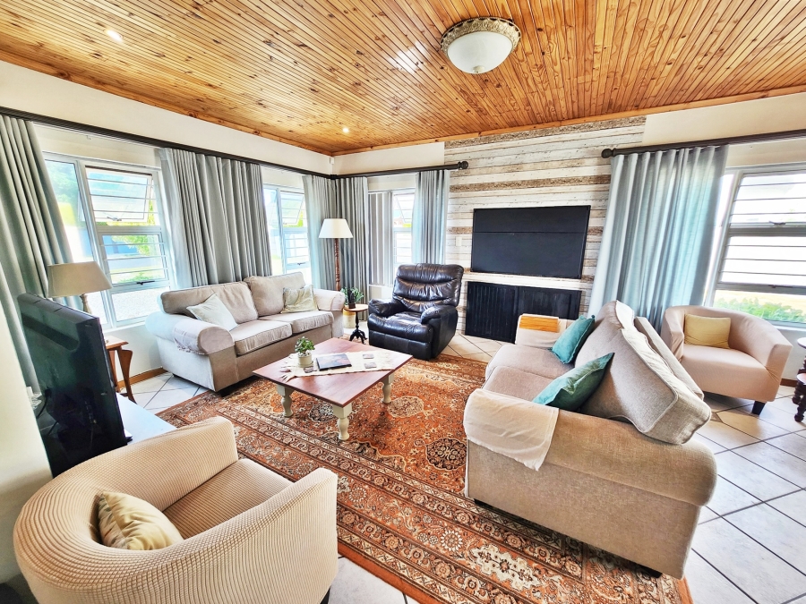 3 Bedroom Property for Sale in Struisbaai Western Cape